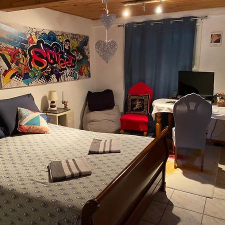 Bienvenue Chez Les Anges Bed & Breakfast Cournon-d'Auvergne Bagian luar foto